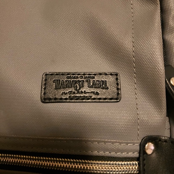 Harvest Label | Urban Sling Pack - Picture 2 of 11